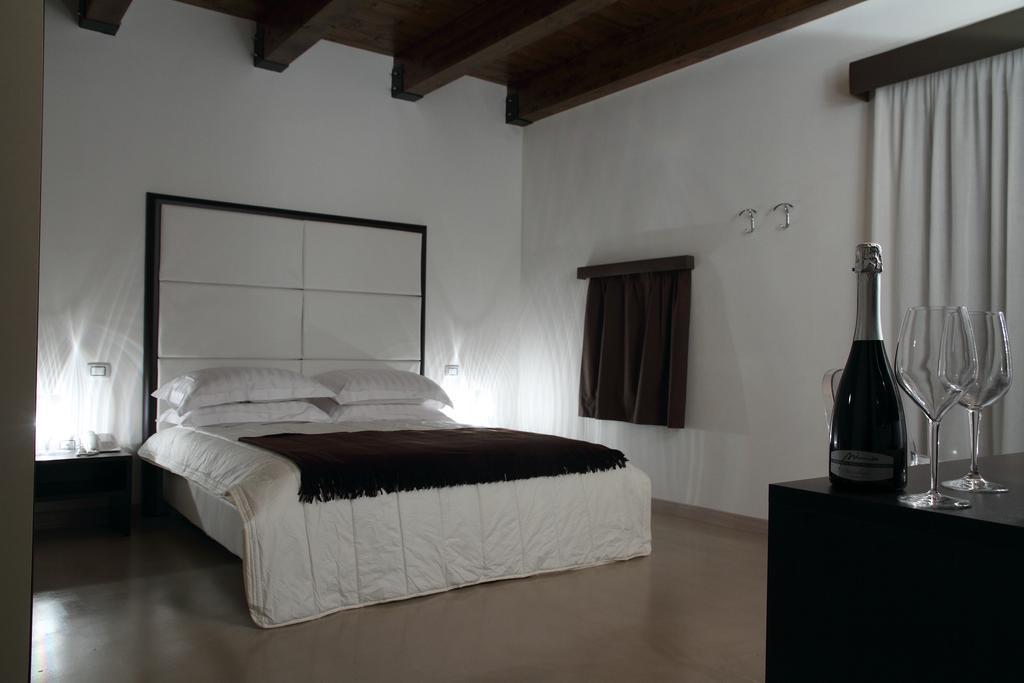 Albergo Del Sole Taranto Luaran gambar