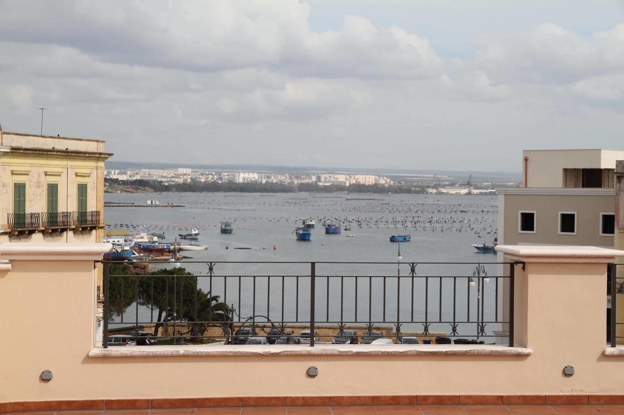 Albergo Del Sole Taranto Luaran gambar