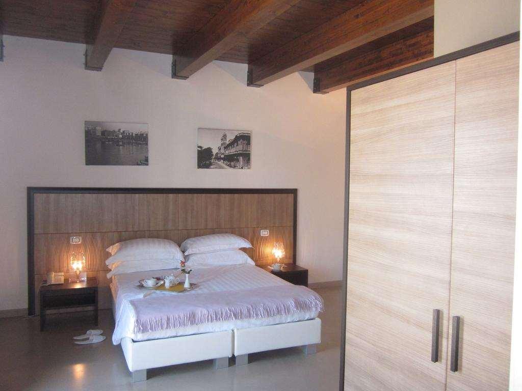 Albergo Del Sole Taranto Bilik gambar