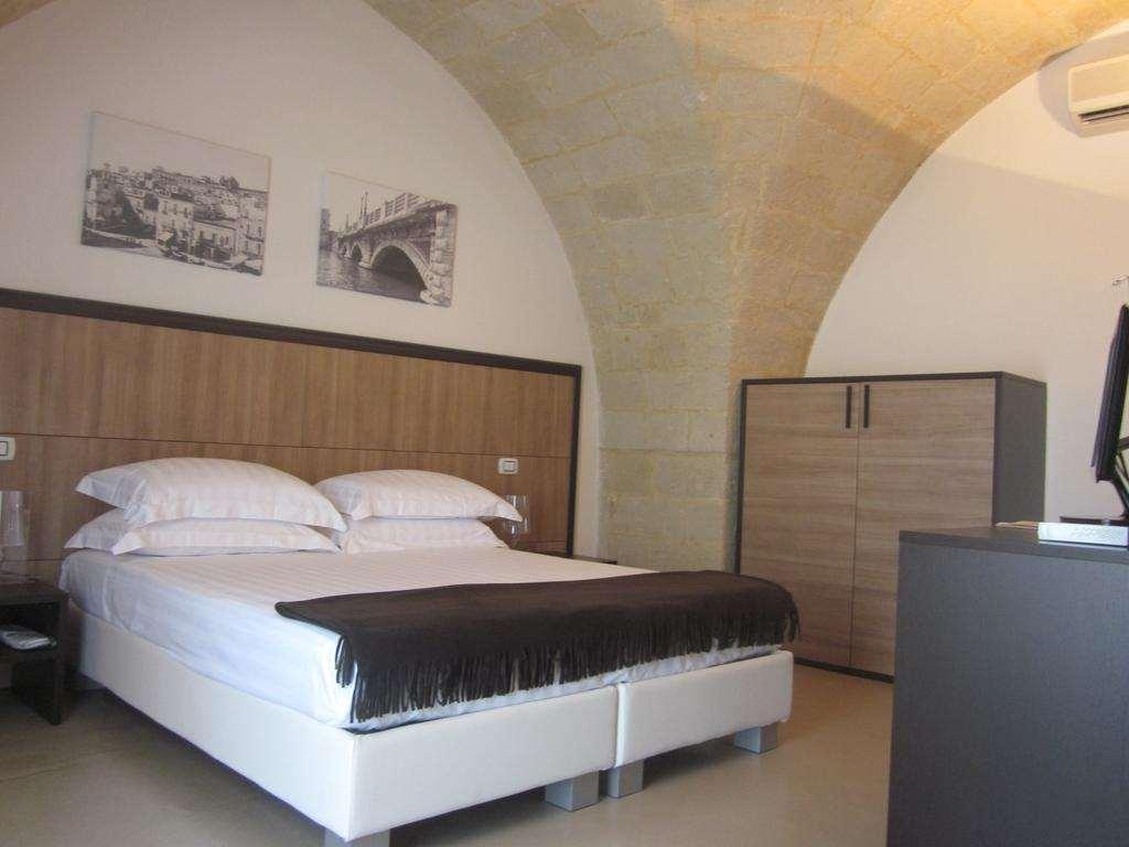 Albergo Del Sole Taranto Bilik gambar